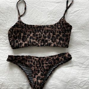 Reformation shore bikini bottoms and island bikini top both size small